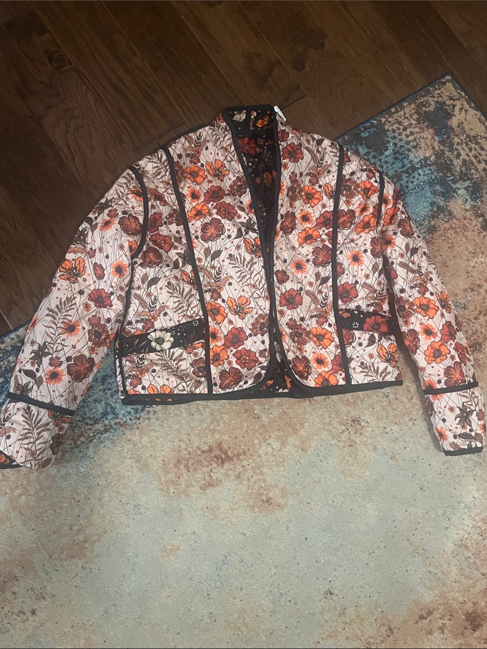 REVERSIBLE Women’s Simply Southern Quilted Floral Jacket with Orange Accents - Picture 4 of 8